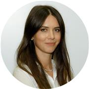 Madrelingua russa laureata in lingue (inglese, cinese) offre lezioni.